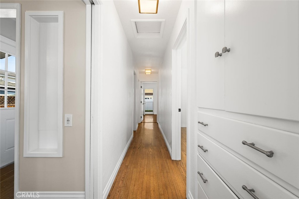 1652 E Rogers Street