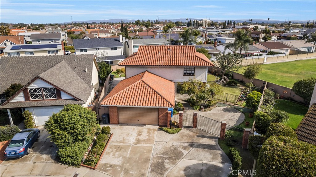 5231 Los Encantos Circle