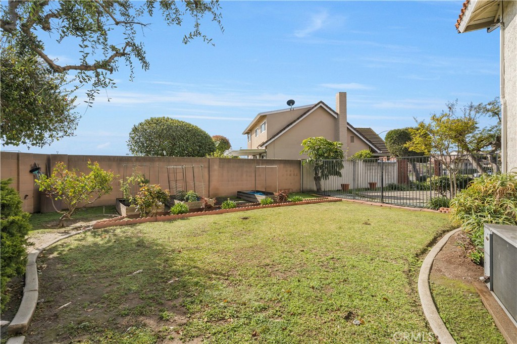 5231 Los Encantos Circle