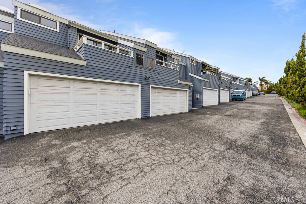 3309 N. Crest Drive