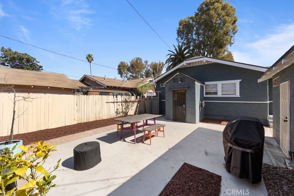 1509 Gardenia Avenue