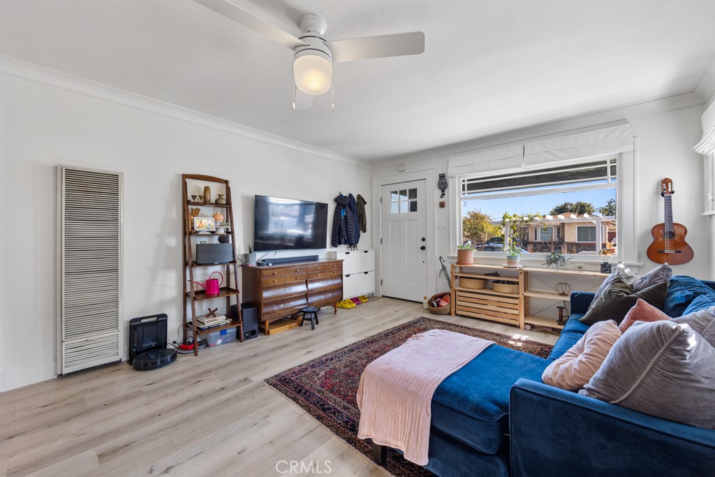 1509 Gardenia Avenue