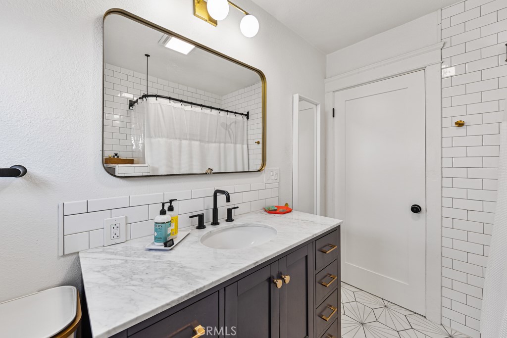 1509 Gardenia Avenue