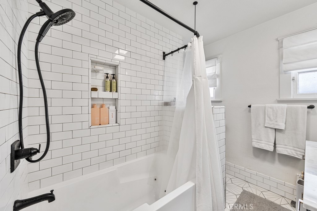 1509 Gardenia Avenue