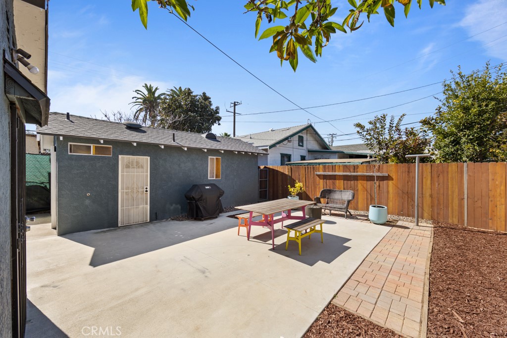 1509 Gardenia Avenue