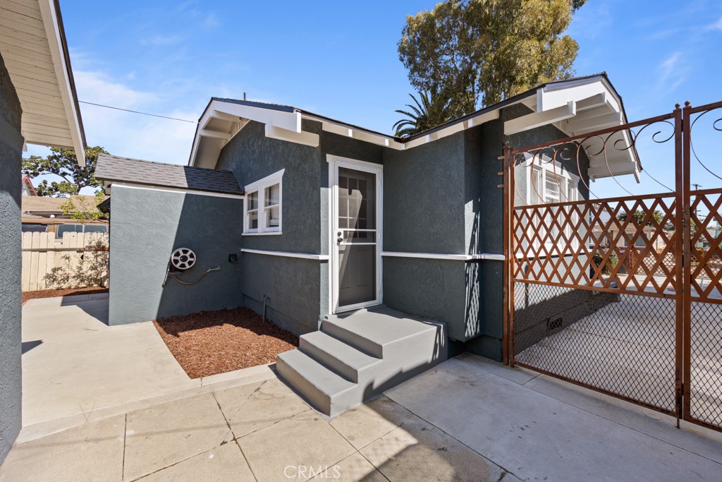 1509 Gardenia Avenue