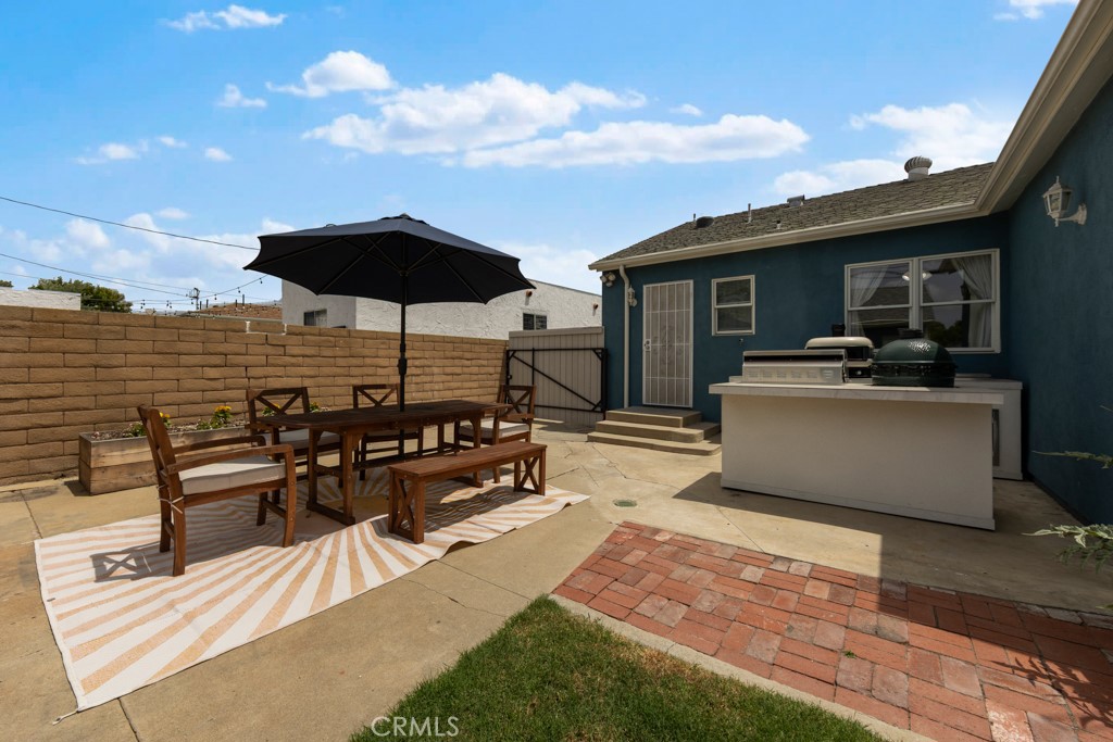 3429 Falcon Avenue