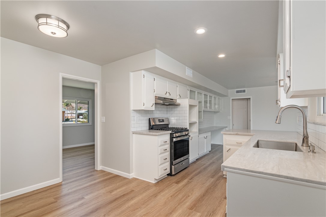 28548 Middlebury Way