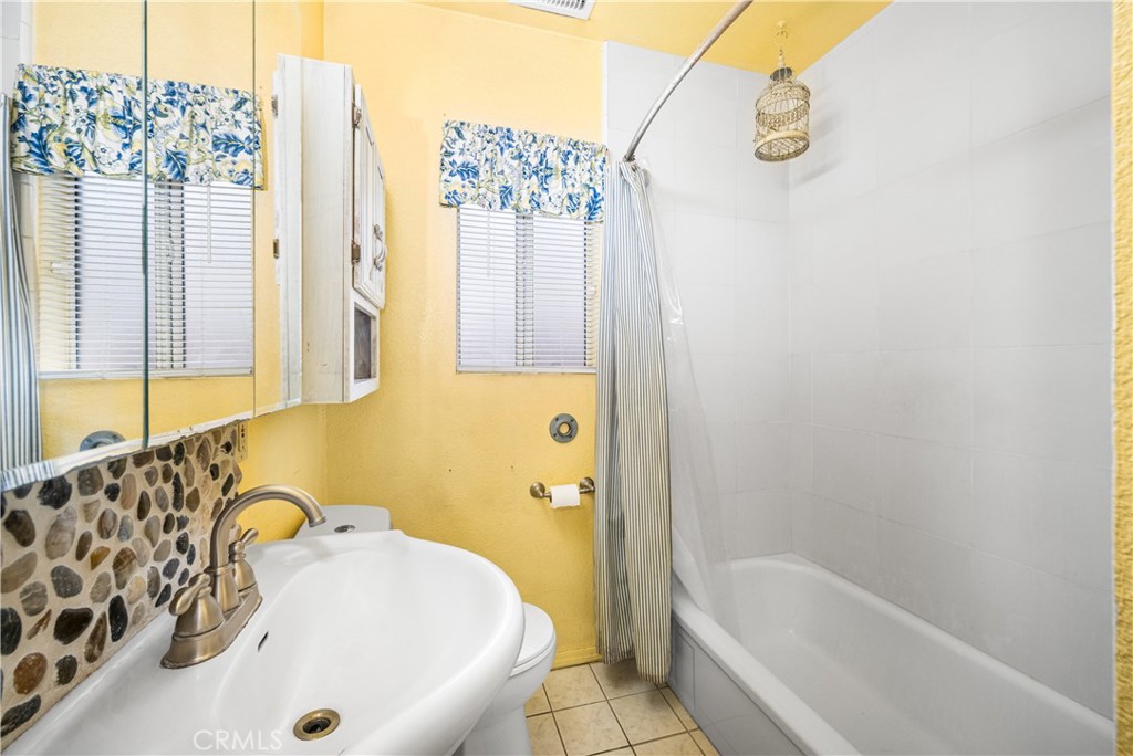 14512 Lefloss Avenue