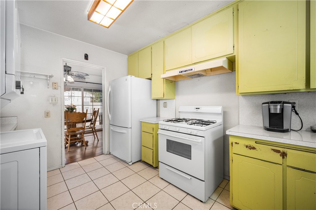 14512 Lefloss Avenue