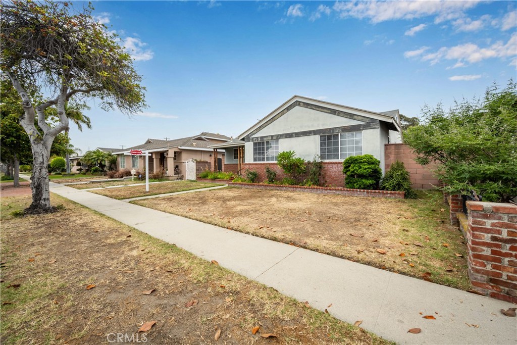 14512 Lefloss Avenue