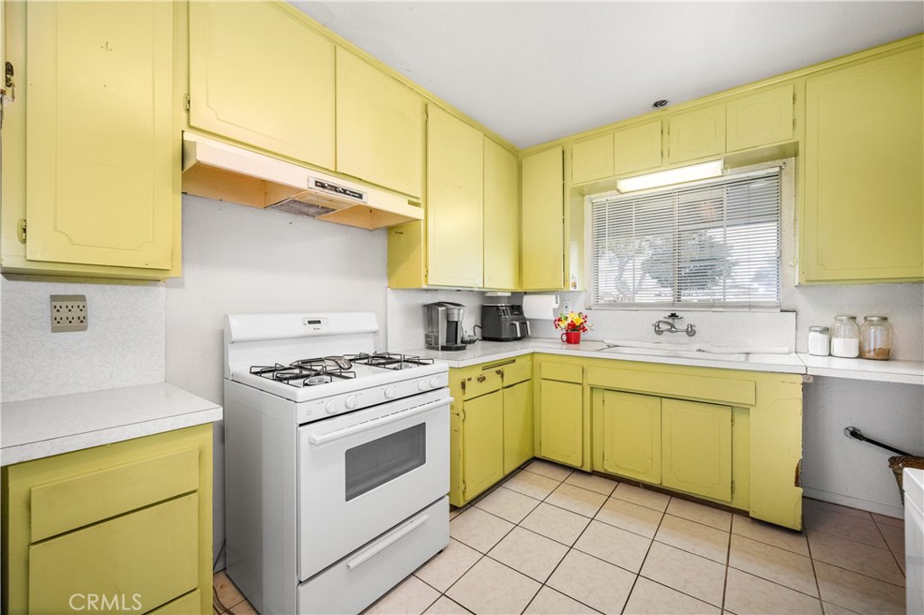 14512 Lefloss Avenue