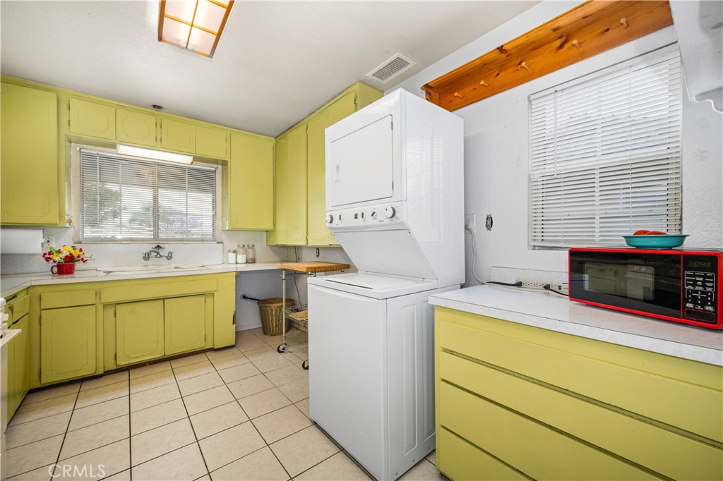 14512 Lefloss Avenue