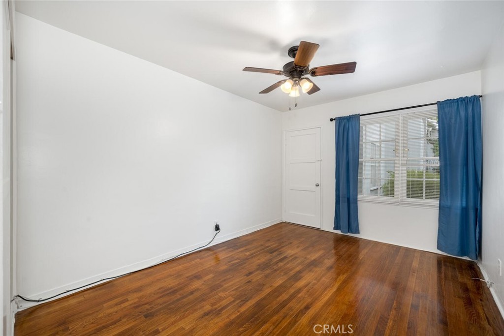 814 E Carson St