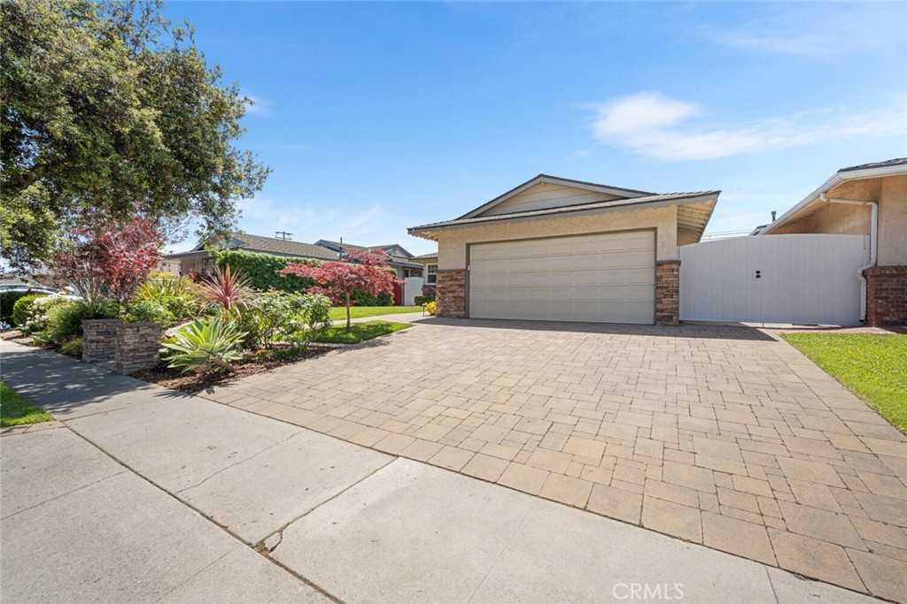 5323 Fidler Avenue