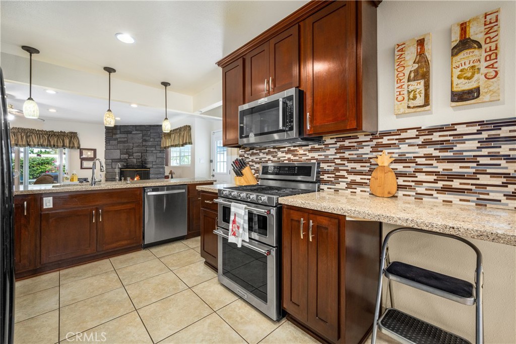 13622 Benfield Avenue