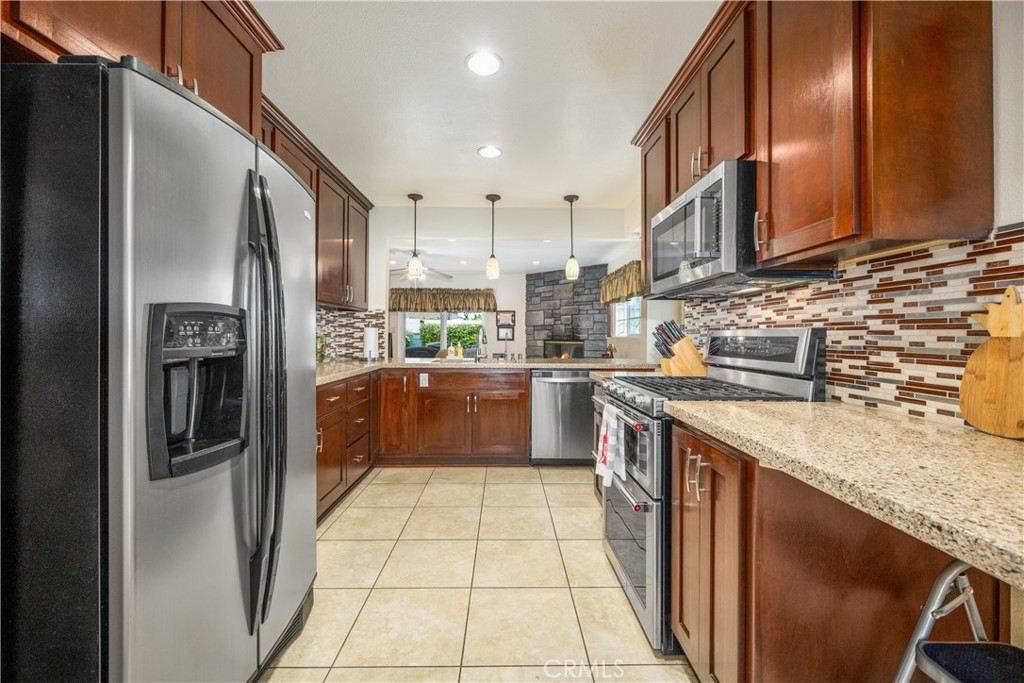 13622 Benfield Avenue