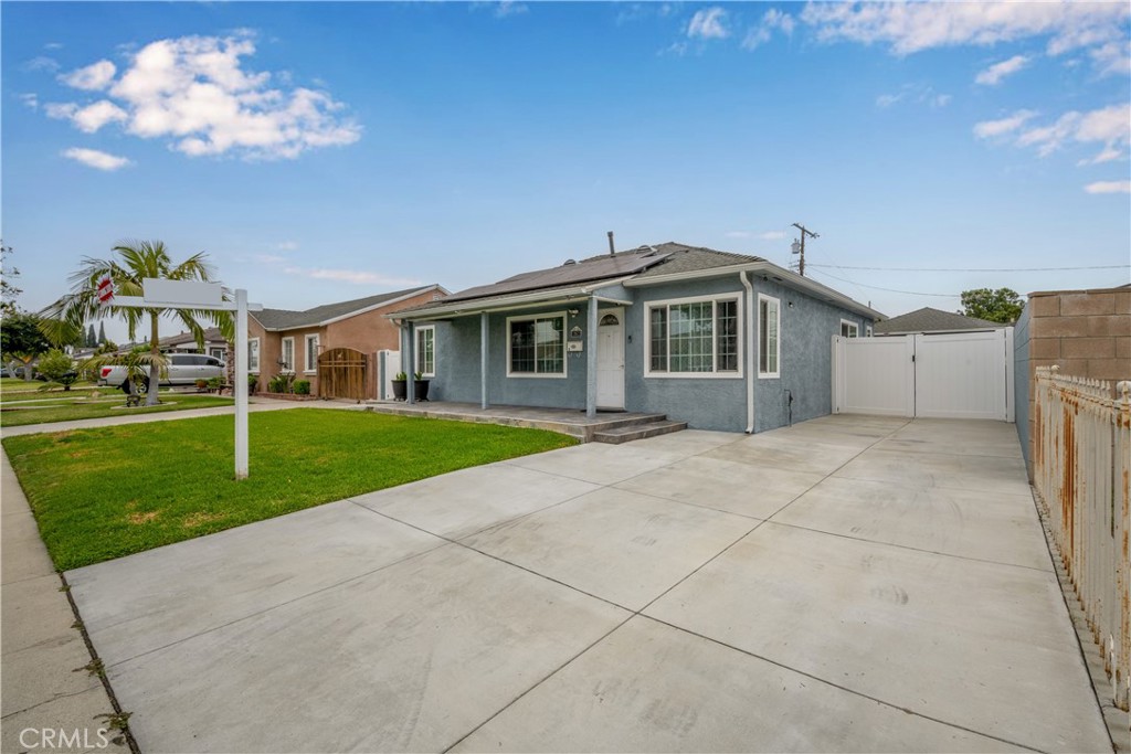 13622 Benfield Avenue