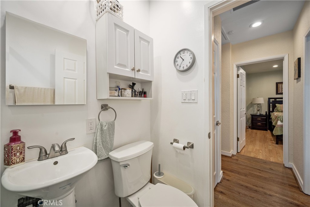 13622 Benfield Avenue