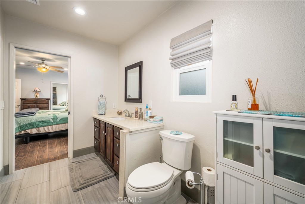 13622 Benfield Avenue