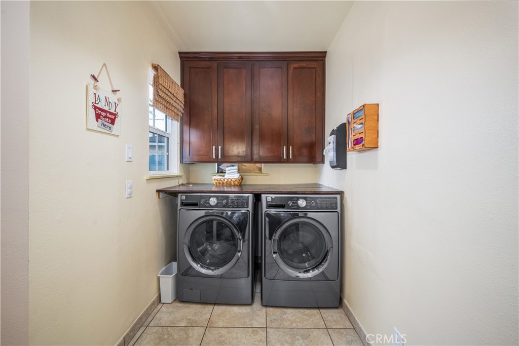 13622 Benfield Avenue