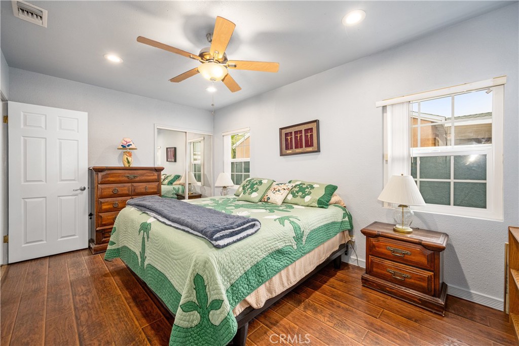 13622 Benfield Avenue