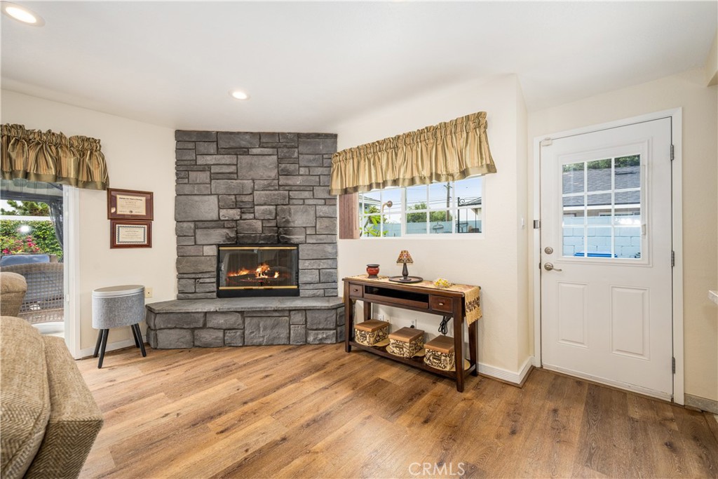 13622 Benfield Avenue