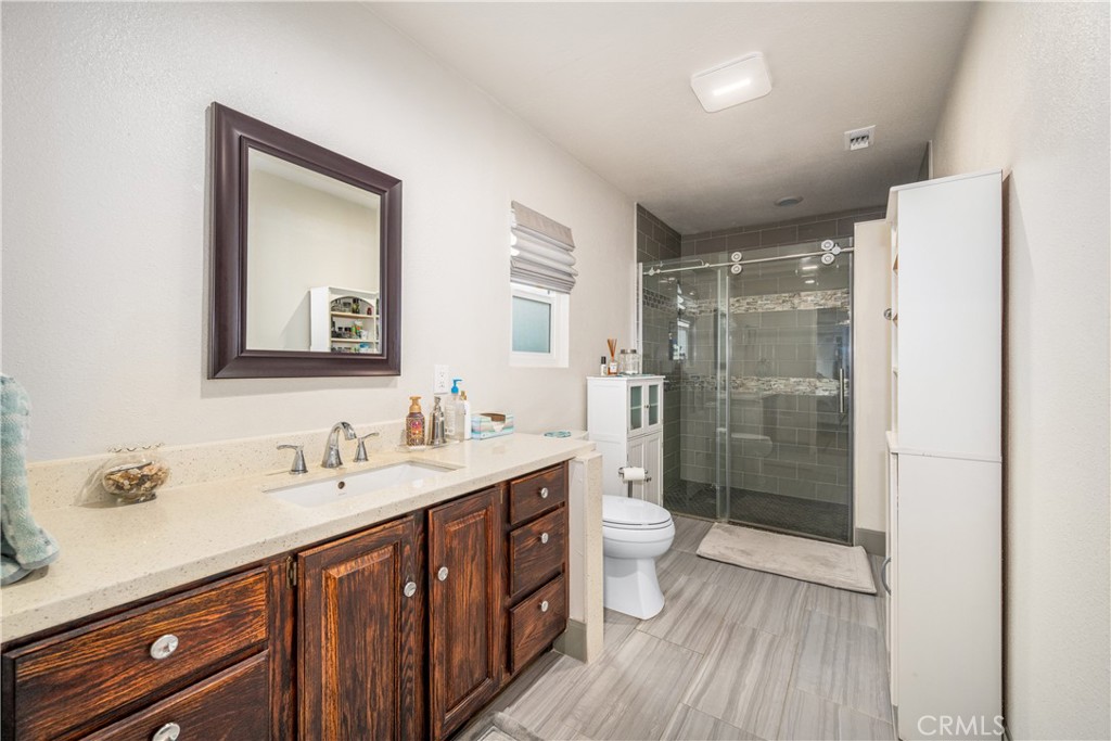 13622 Benfield Avenue