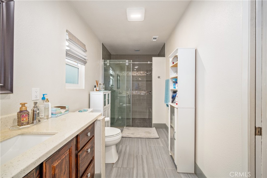 13622 Benfield Avenue