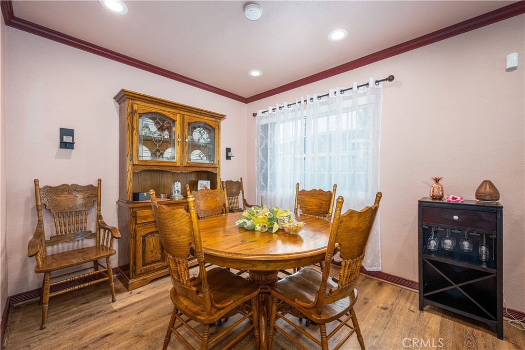 13622 Benfield Avenue