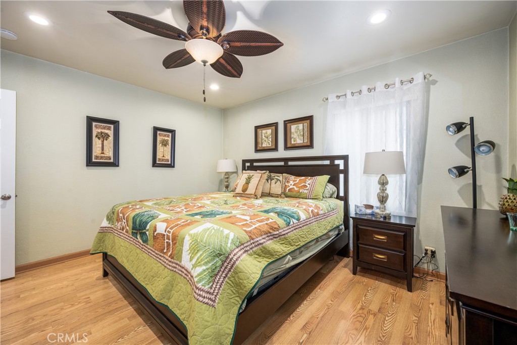 13622 Benfield Avenue