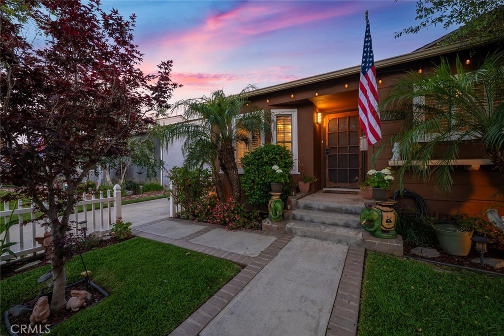 7028 E Parkcrest Street