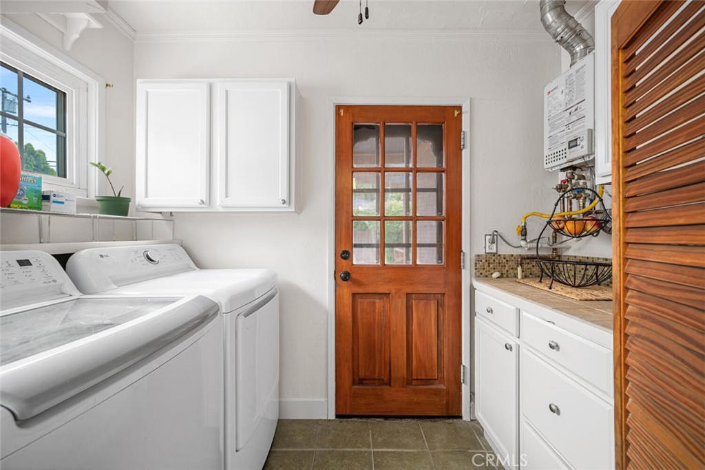 7028 E Parkcrest Street