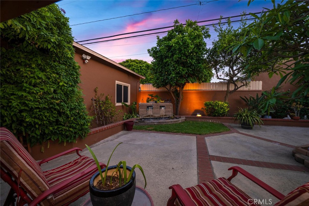 7028 E Parkcrest Street