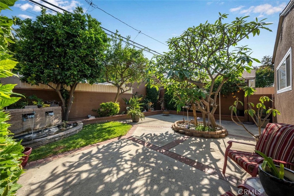 7028 E Parkcrest Street