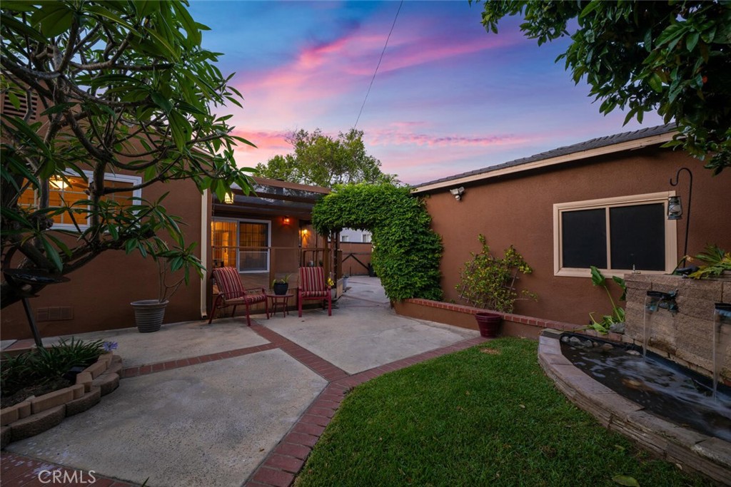 7028 E Parkcrest Street