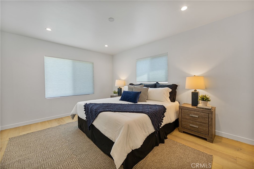 6841 E Septimo Street