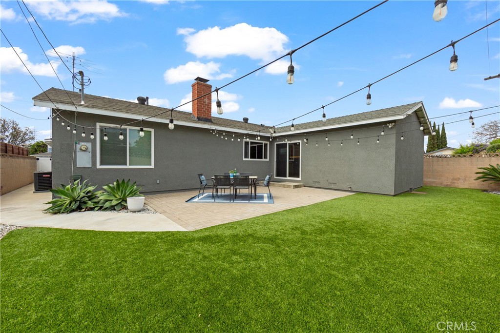 6841 E Septimo Street