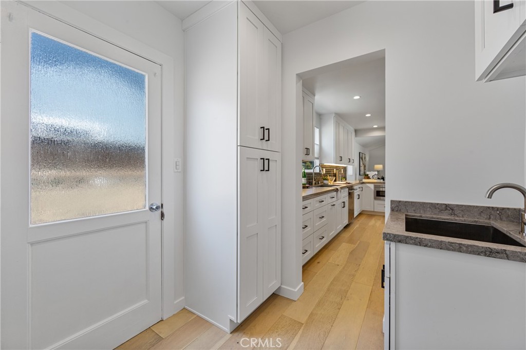 6841 E Septimo Street