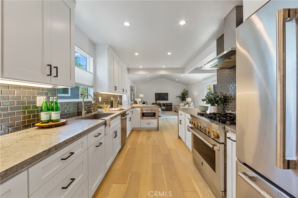 6841 E Septimo Street