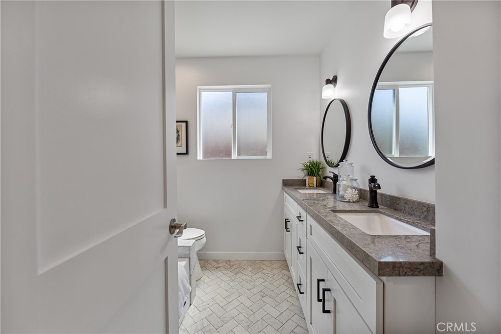 6841 E Septimo Street