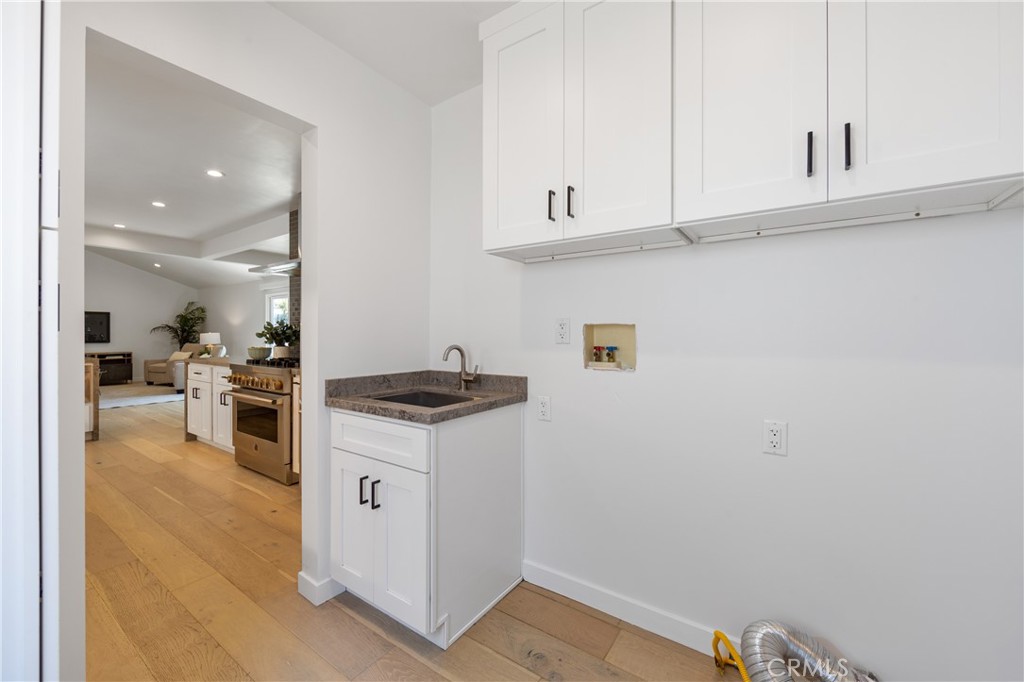 6841 E Septimo Street