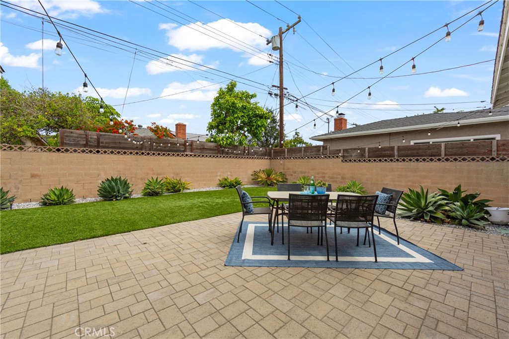 6841 E Septimo Street