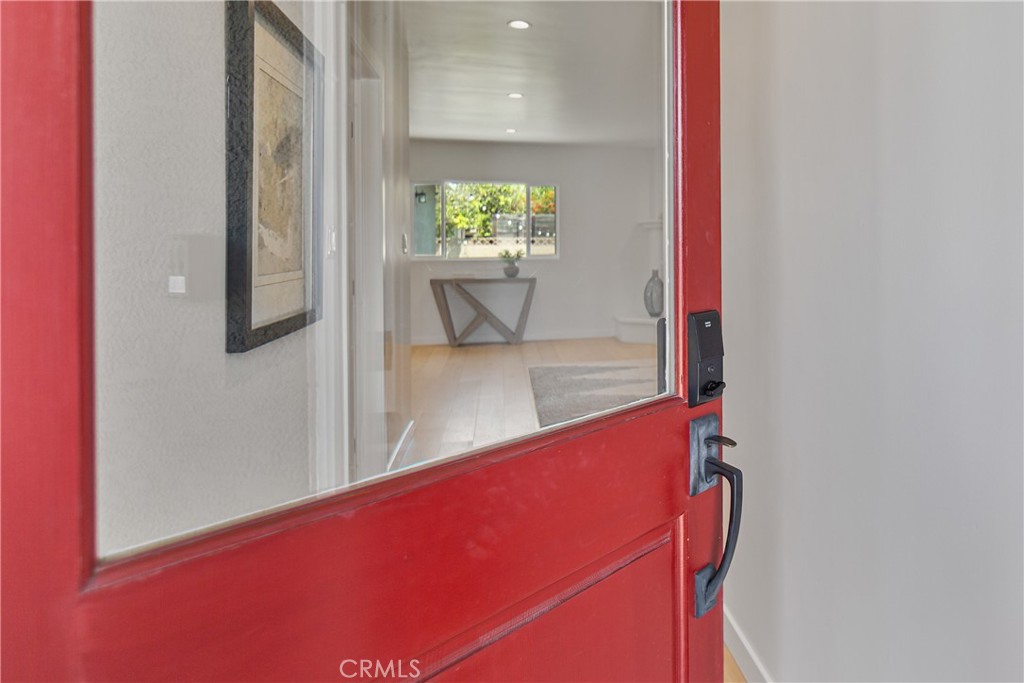 6841 E Septimo Street