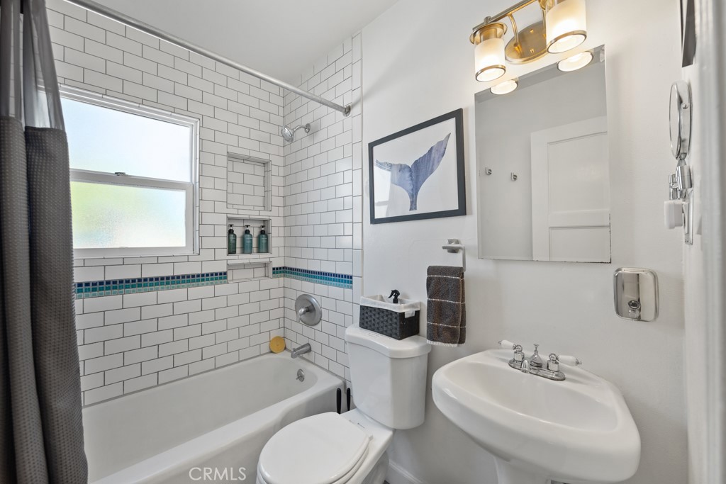 213 East 45th Street