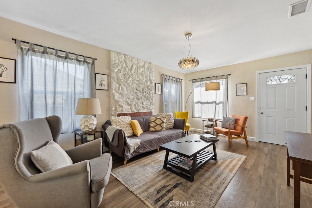 213 East 45th Street