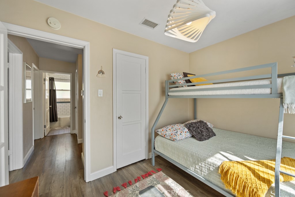 213 East 45th Street