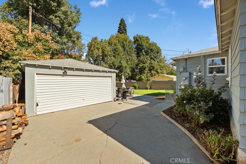 213 East 45th Street