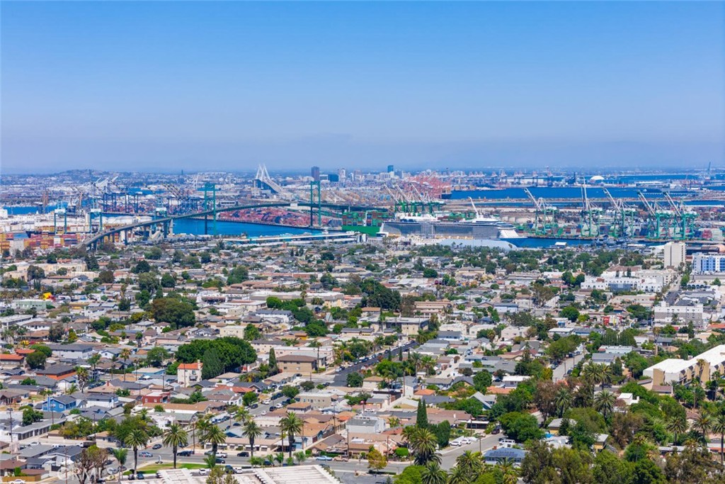 348 S Hamilton Avenue