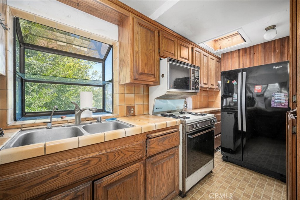 348 S Hamilton Avenue